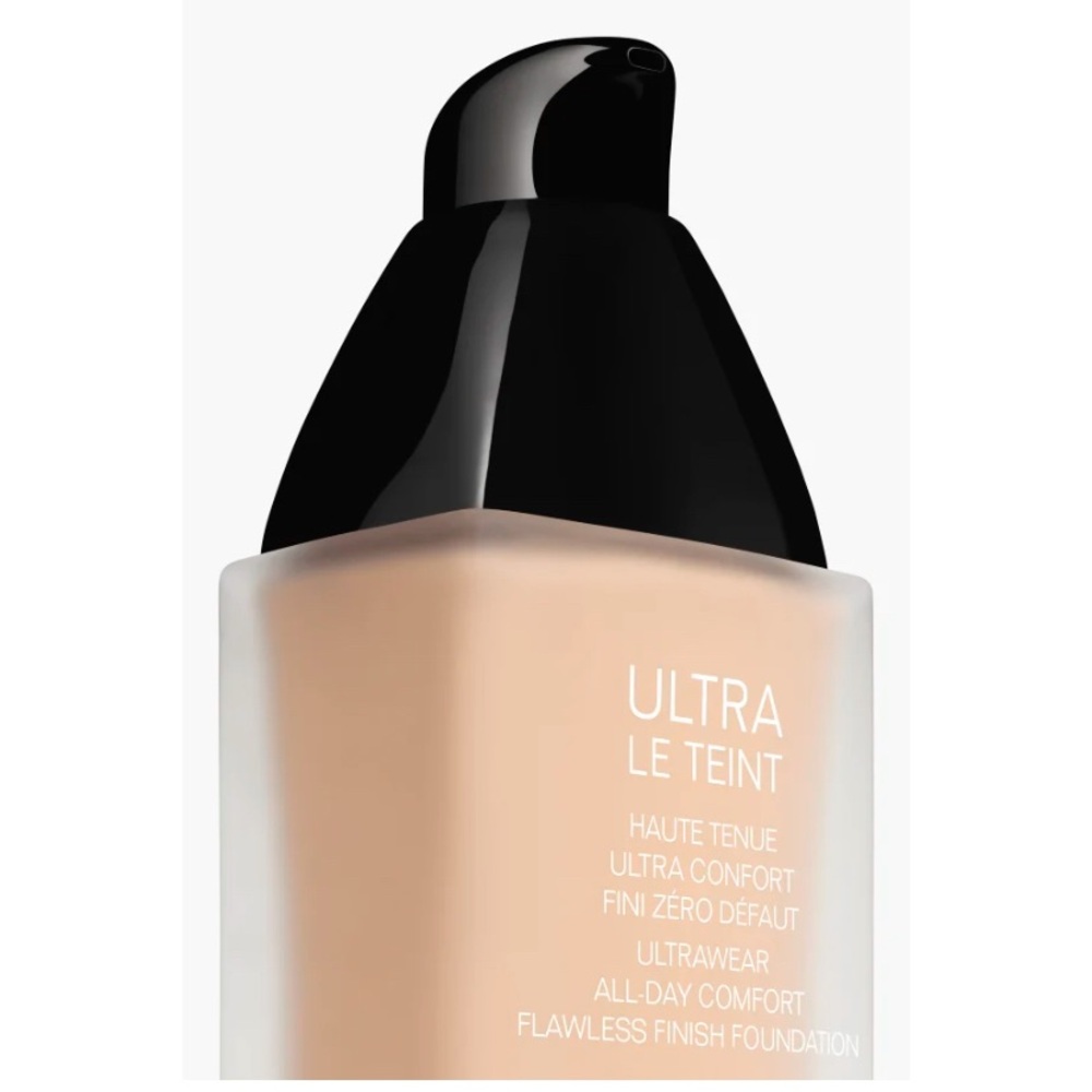CHANEL Ultra Le Teint Foundation - BR22 - Picture 3 of 7